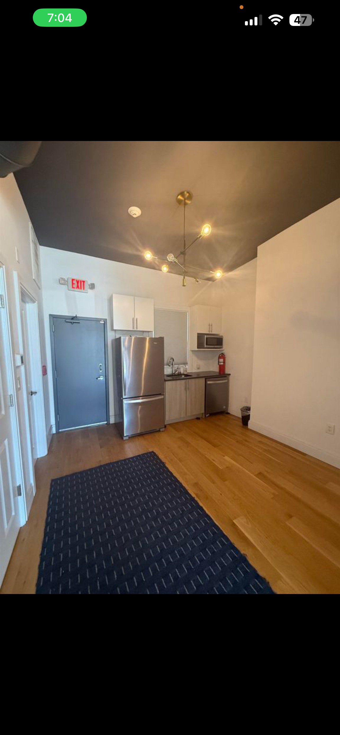 Modern space in Jersey city Heights - View 2