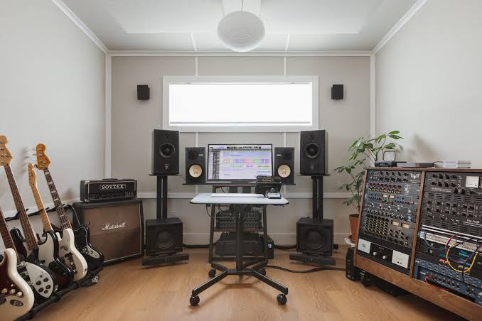 Music Studio for Creatives - View 3